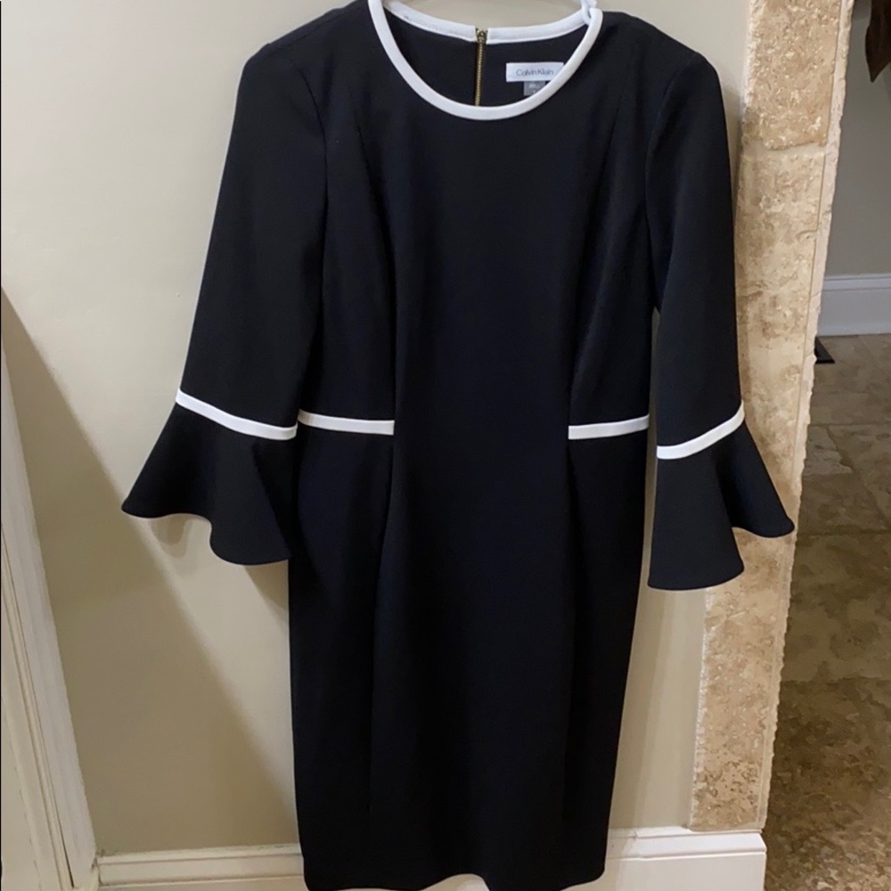 Calvin Klein black dress with white piping - sz 4